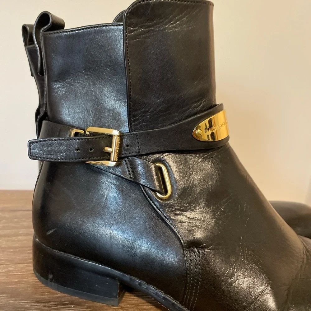 Michael Kors Arley Ankle Boots Black Size 8 Biker Inspired Western Modern Preppy - Picture 2 of 10